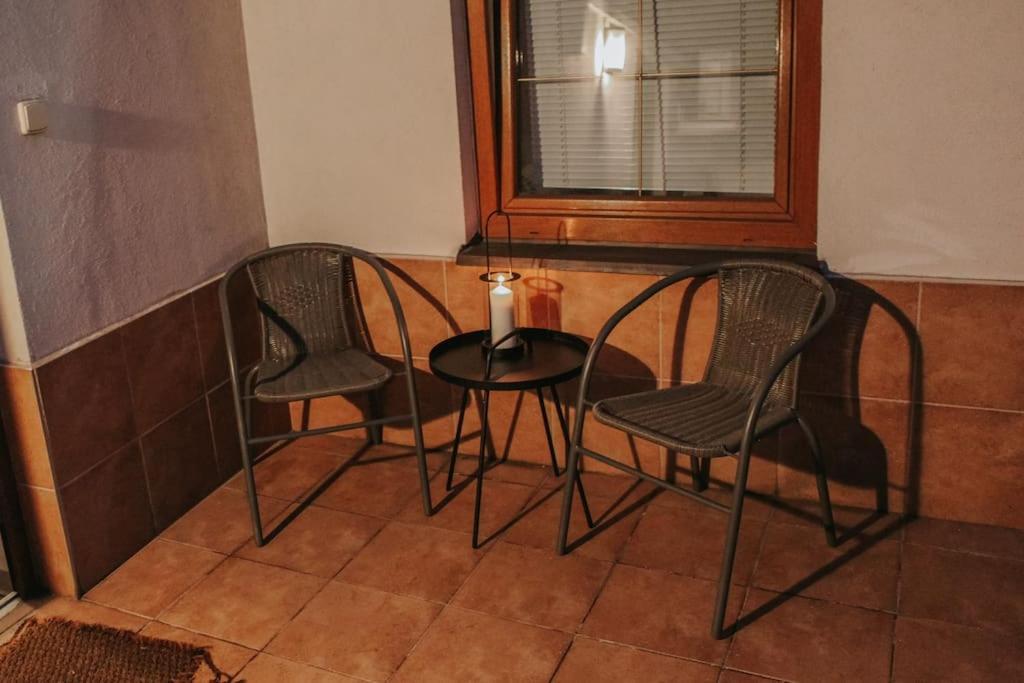 Cozy Apartment In The Heart Of The Historic City Bratislava Eksteriør billede